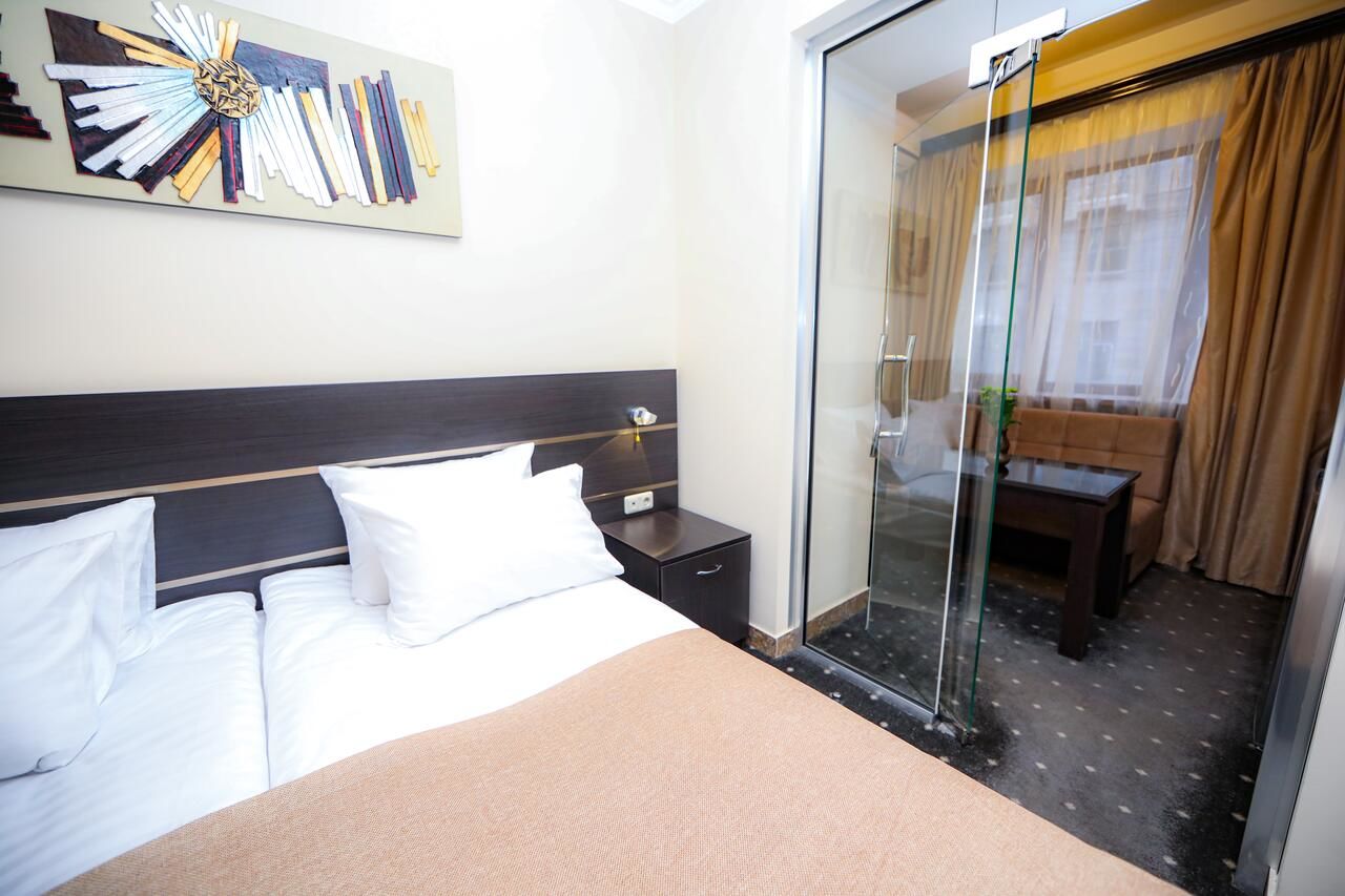 Отель Skyline Hotel Yerevan Ереван