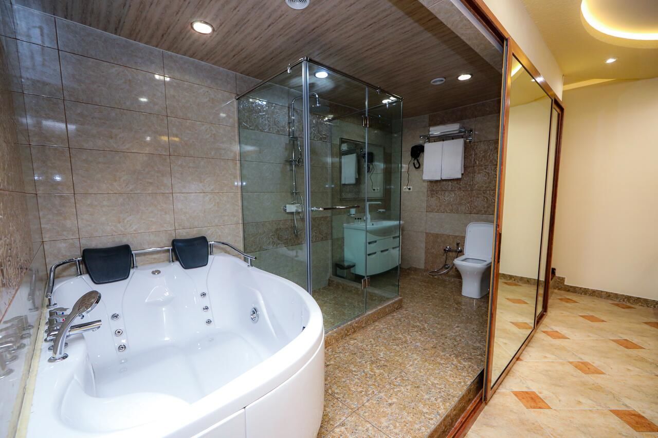Отель Skyline Hotel Yerevan Ереван-33