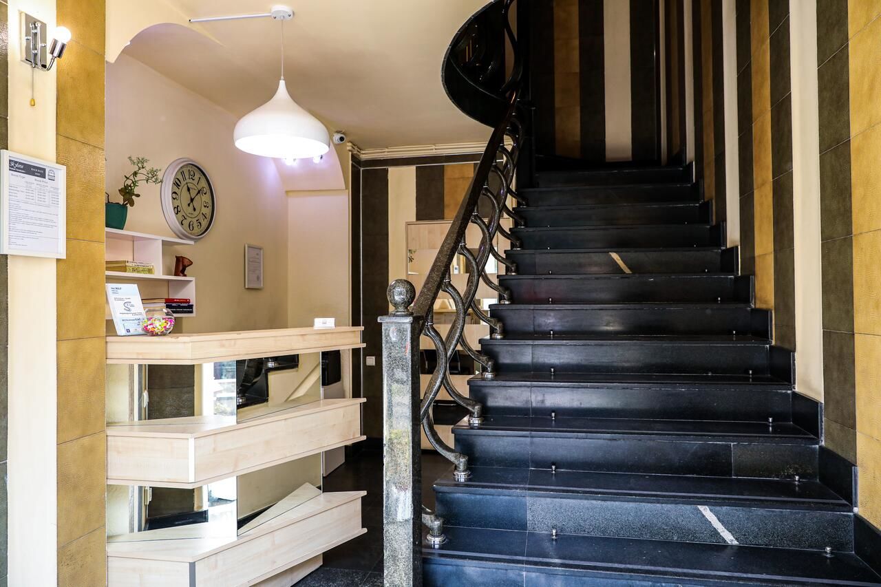 Отель Skyline Hotel Yerevan Ереван-45