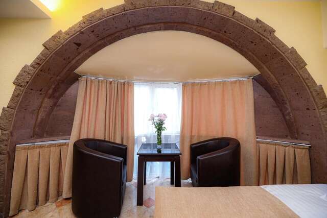 Отель Skyline Hotel Yerevan Ереван-16