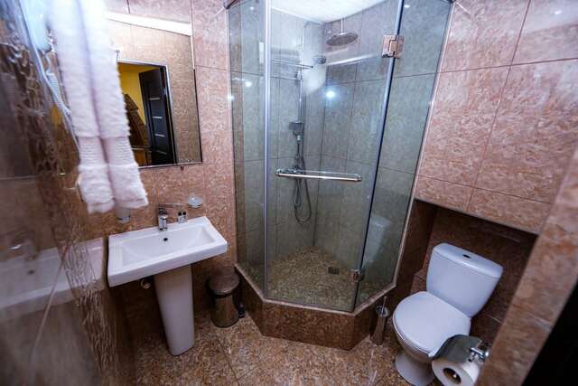 Отель Skyline Hotel Yerevan Ереван-18