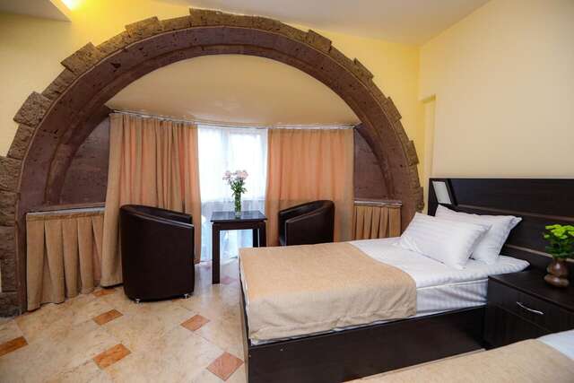 Отель Skyline Hotel Yerevan Ереван-6